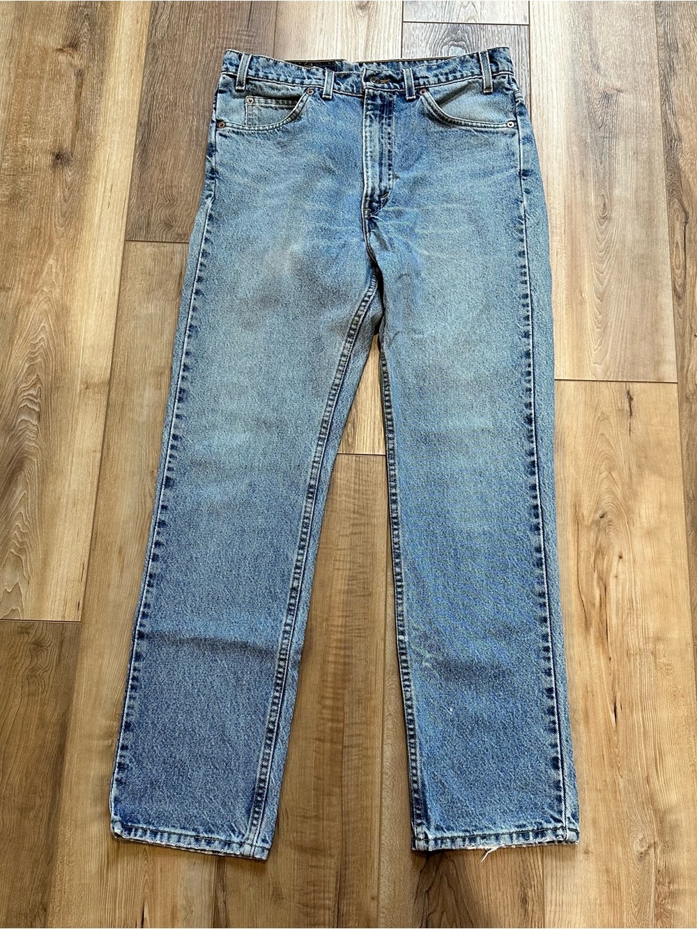 Vintage 90’s  Levi's 505 straight-leg fit 33 waist 30 inseam